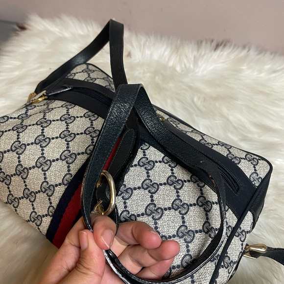 100% Authentic Gucci vintage web sherry line crossbody - Picture 8 of 14